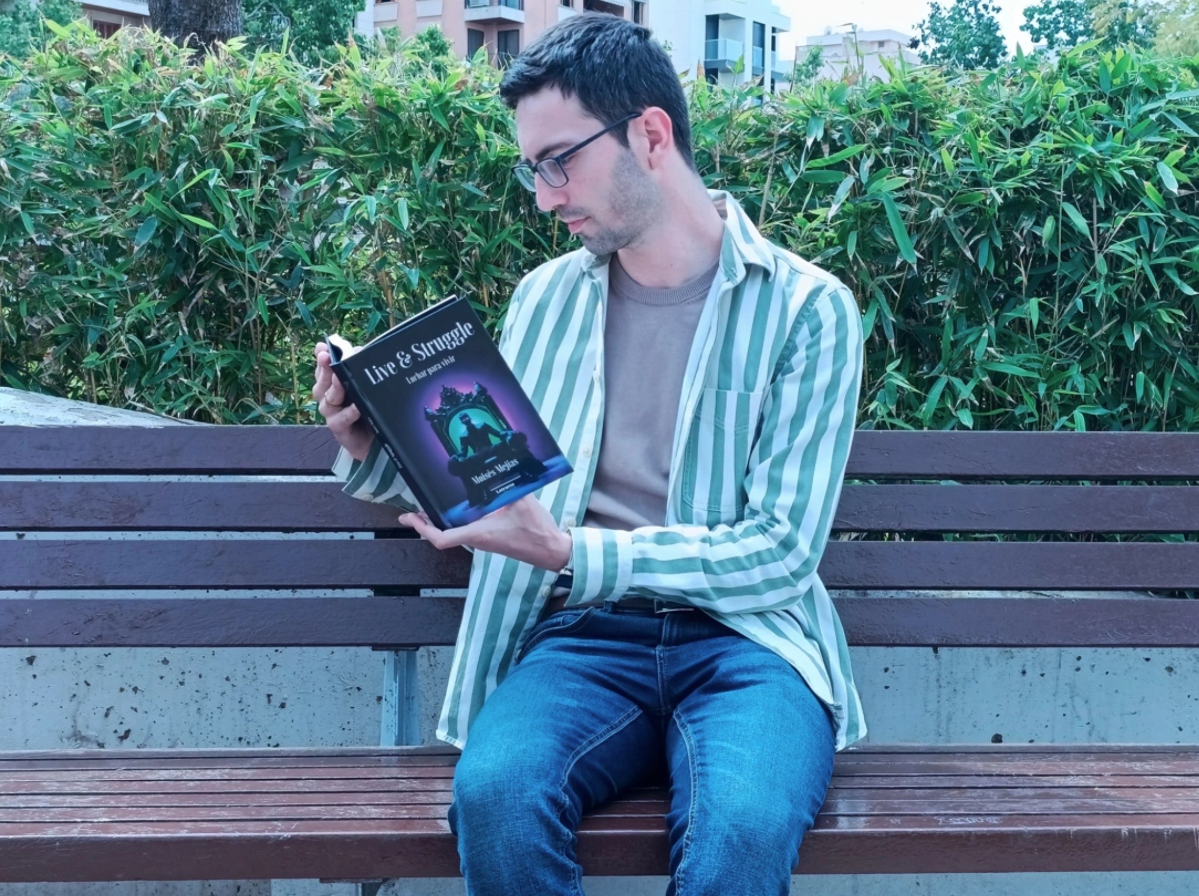 Moisés Carrasco Mejías sorprende con su debut literario: una novela que desafía los límites del alma y el cuerpo